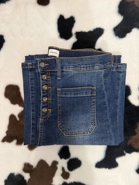 Sneak Peek Wide Leg Jeans